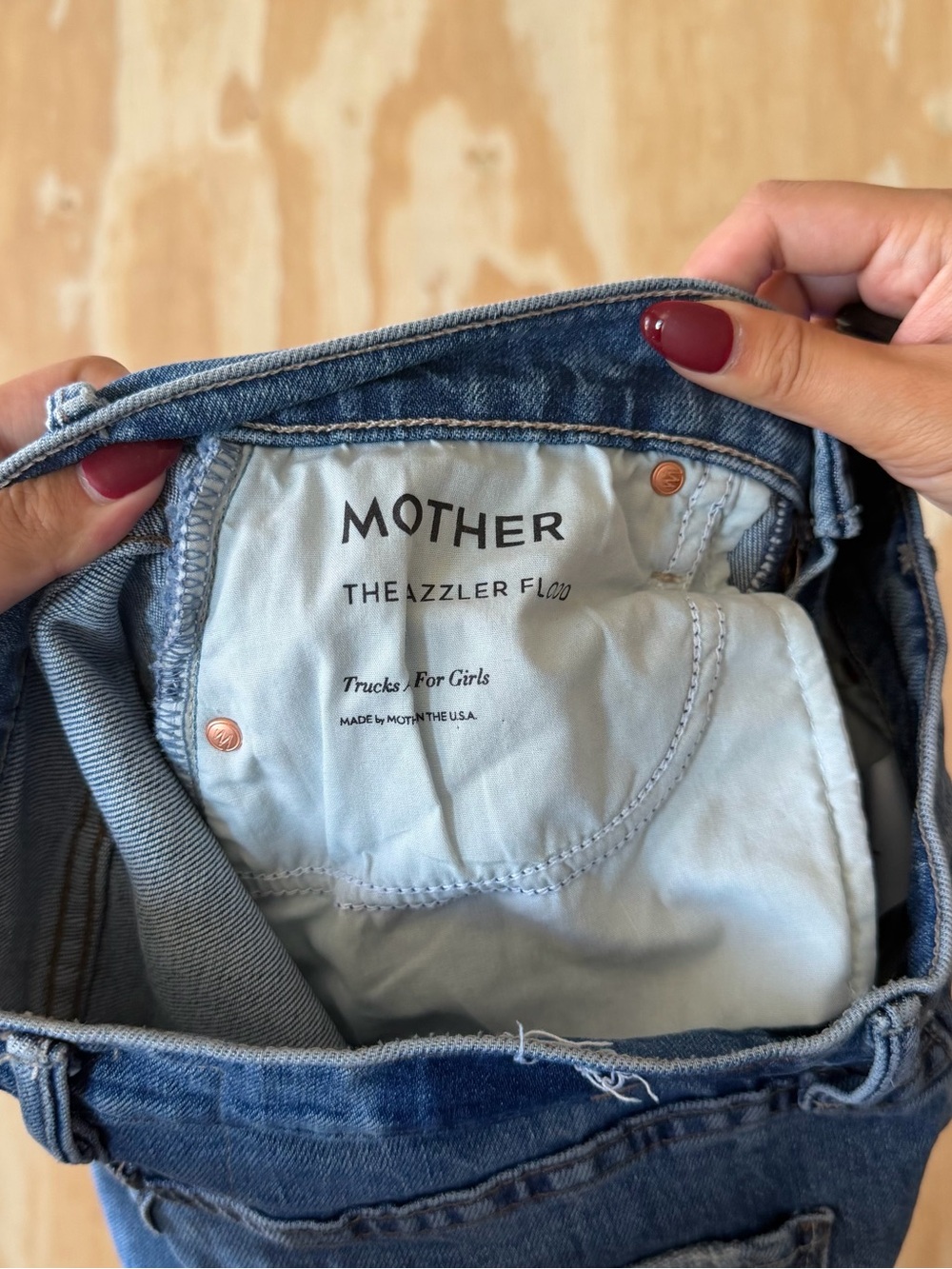 MOTHER The Dazzler Flood Mid rise Denim Jeans - Picture 9 of 13
